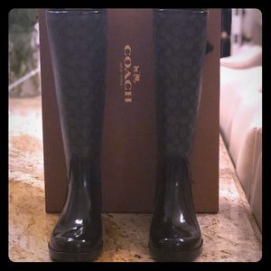 Coach rain boots size 8